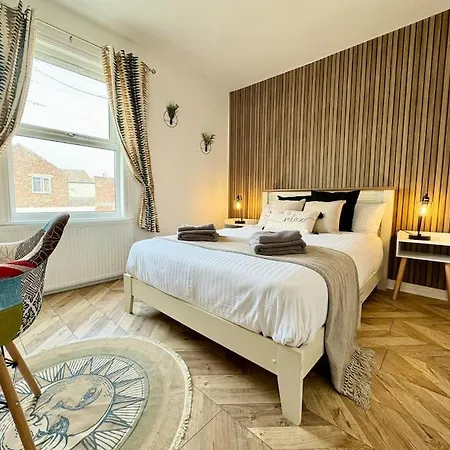 Walkers Row Apartment